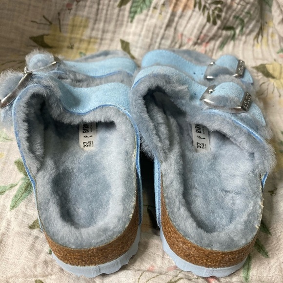Birkenstock Arizona Shearling Light Blue Sandals - Picture 4 of 7